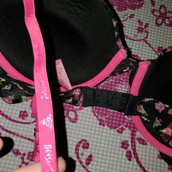 Betsey Johnson/Victoria's Secret Bra Bundle x3 - Picture 6 of 8